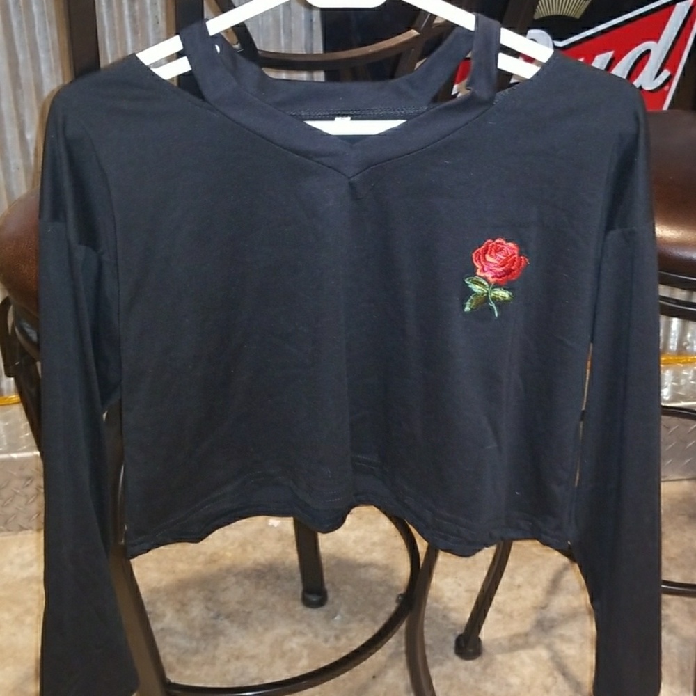Cropped embroidered rose long sleeve